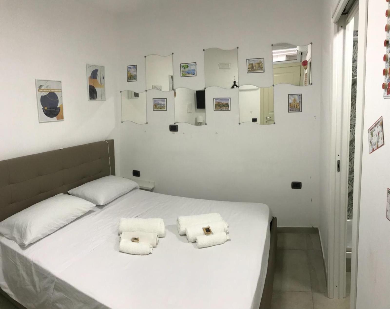 Nadyle House Hotel Napoli Ngoại thất bức ảnh