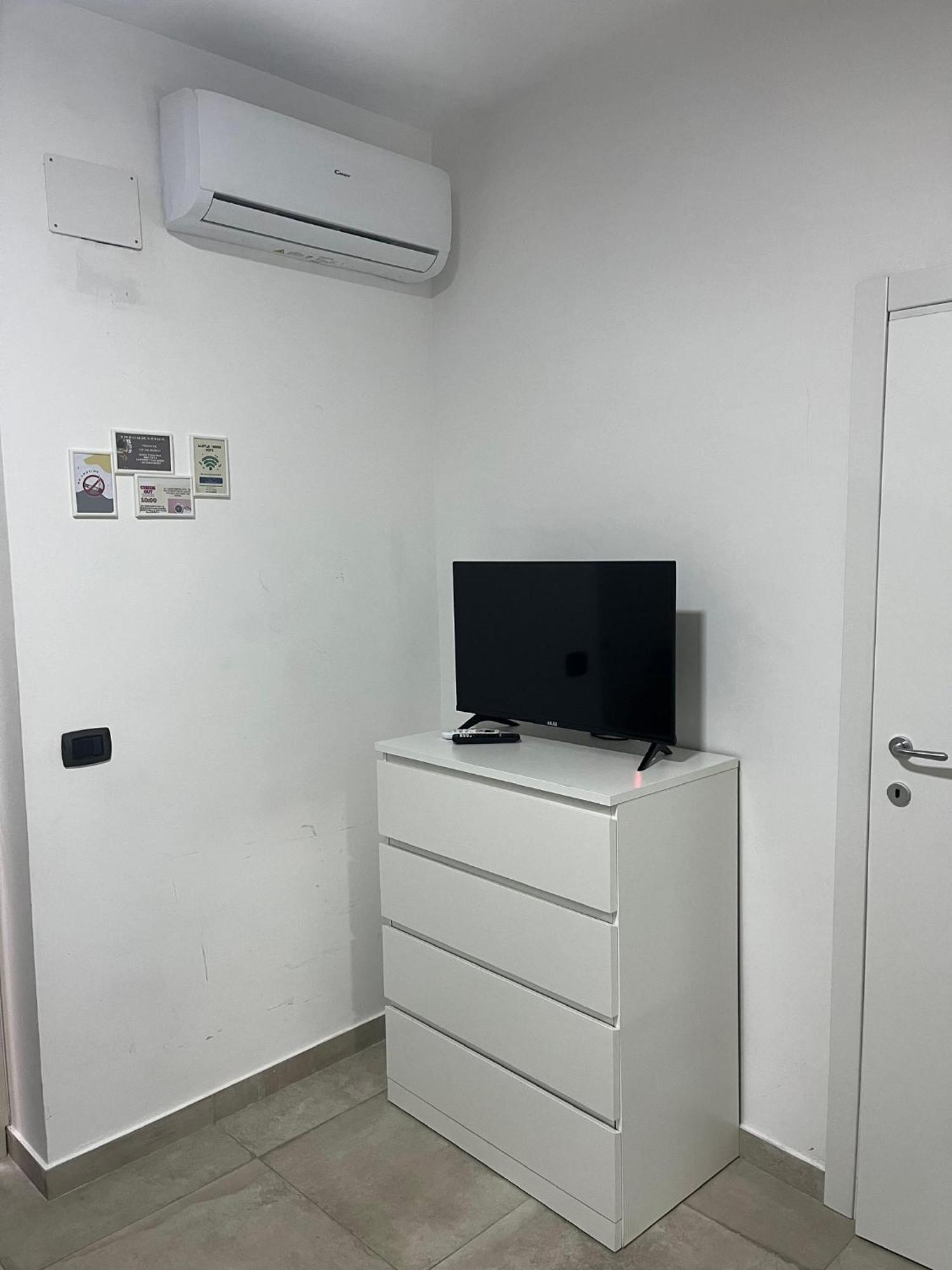 Nadyle House Hotel Napoli Ngoại thất bức ảnh